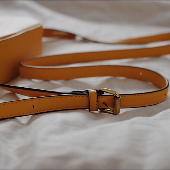 SOLD Adjustable Cross Body Purse - Picture 4 of 4